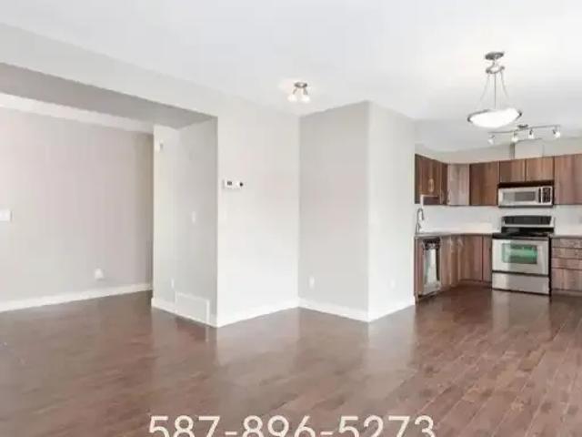 Townhouse for rent in Northwest, Alberta