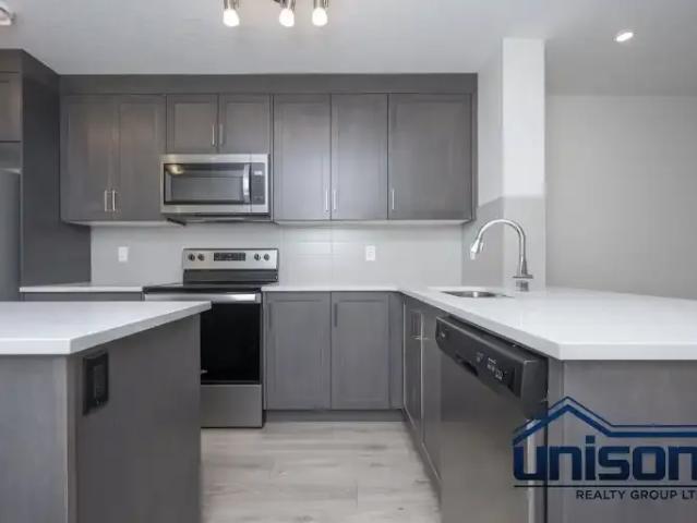 Townhouse for rent in Northwest, Alberta