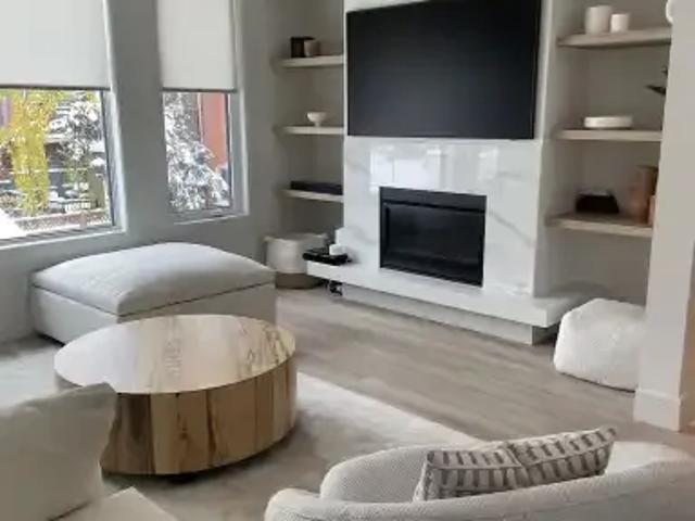 Townhouse for rent in Northwest, Alberta