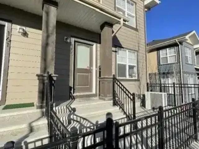 Townhouse for rent in Northwest, Alberta