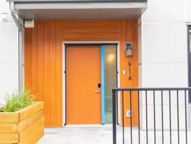 Townhouse for rent in Northwest, Alberta