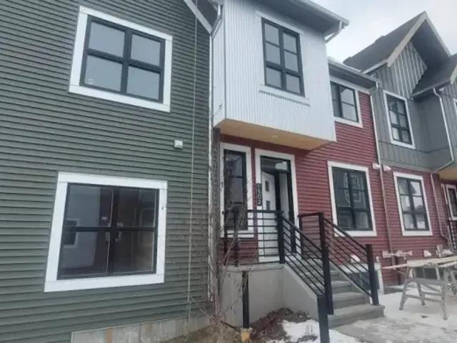 Townhouse for rent in Northwest, Alberta