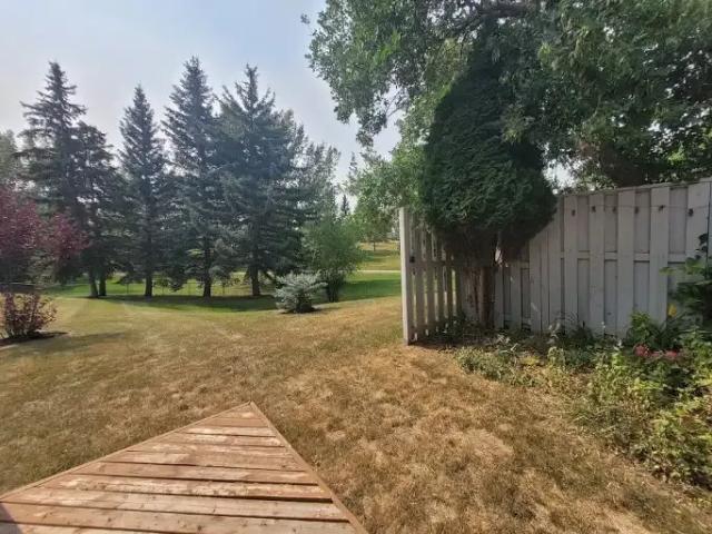 Townhouse for rent in Northwest, Alberta