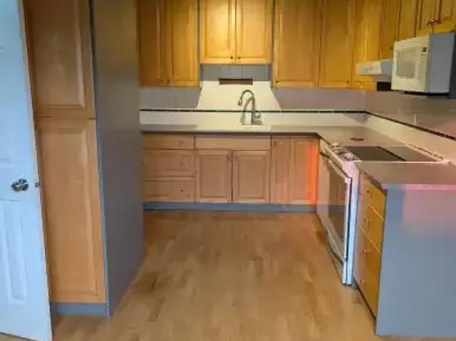 Townhouse for rent in Northwest, Alberta
