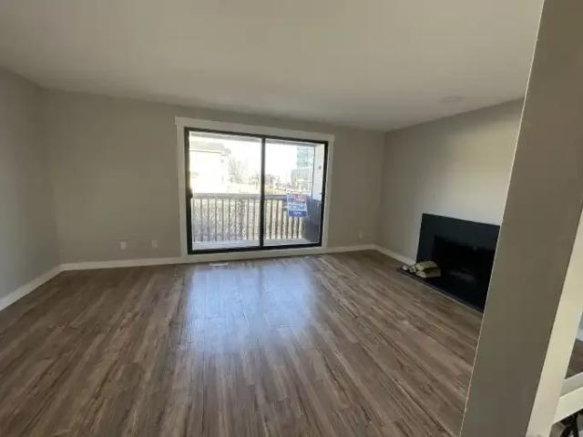 Townhouse for rent in Northwest, Alberta