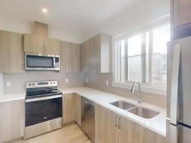 Townhouse for rent in Northwest, Alberta