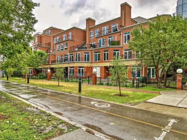 Townhouse for rent in Northwest, Alberta