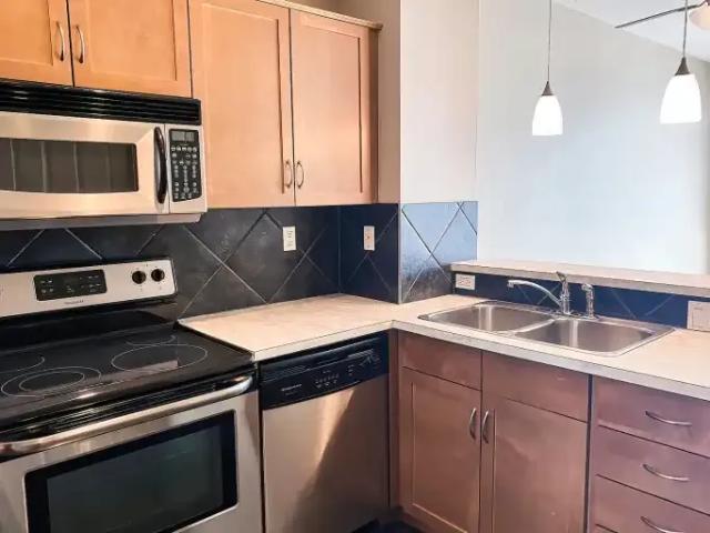 Townhouse for rent in Northwest, Alberta