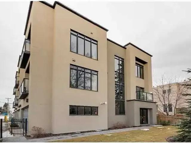 Townhouse for rent in Northwest, Alberta