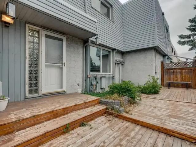 Townhouse for rent in Northwest, Alberta