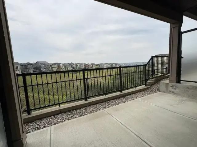 Townhouse for rent in Northwest, Alberta