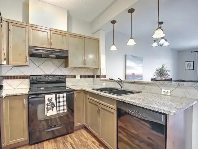 Townhouse for rent in Northwest, Alberta