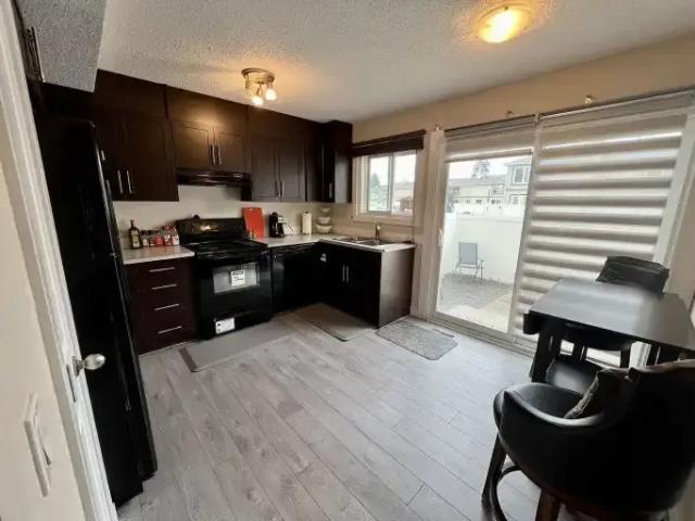 Townhouse for rent in Northwest, Alberta