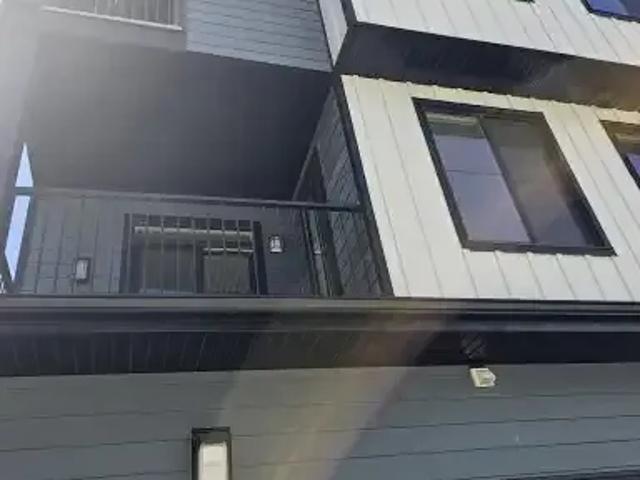 Townhouse for rent in Northwest, Alberta