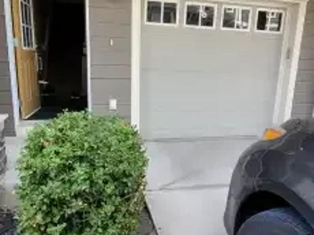 Townhouse for rent in Northwest, Alberta