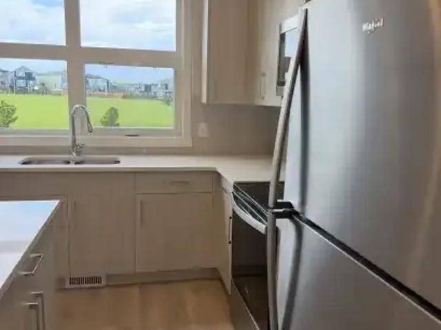 Townhouse for rent in Northwest, Alberta
