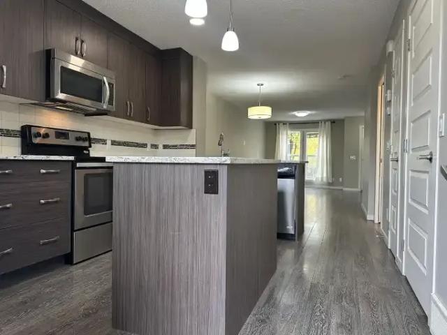 Townhouse for rent in Northwest, Alberta