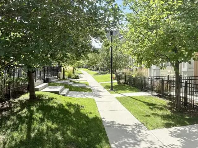 Townhouse for rent in Northwest, Alberta