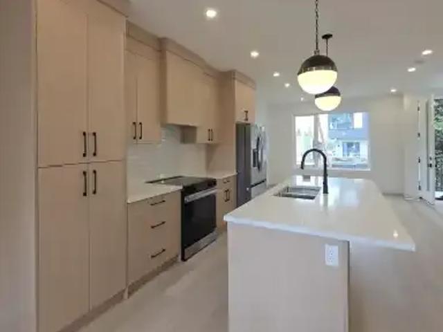 Townhouse for rent in Northwest, Alberta