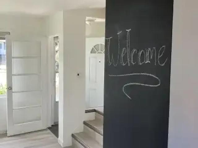 Townhouse for rent in Renfrew, Calgary