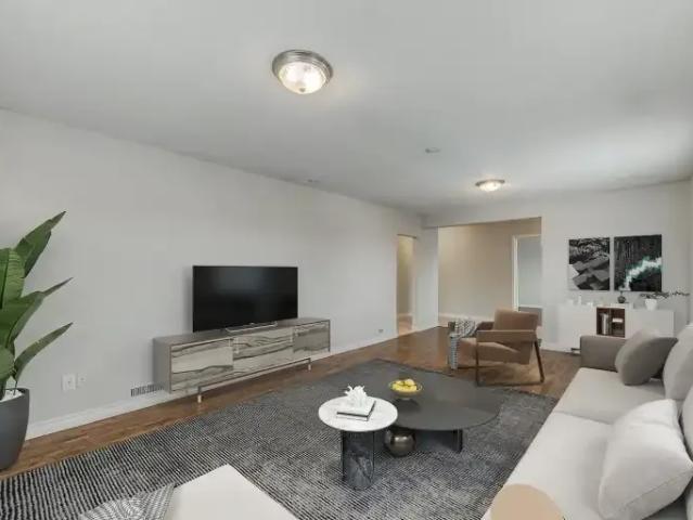 Townhouse for rent in Bankview, Calgary