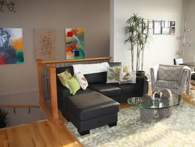 Townhouse for rent in Springside, Calgary