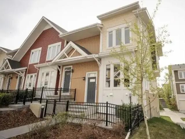 Townhouse for rent in Auburn Bay, Calgary