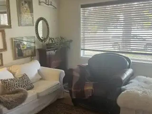 Townhouse for rent in Renfrew, Calgary