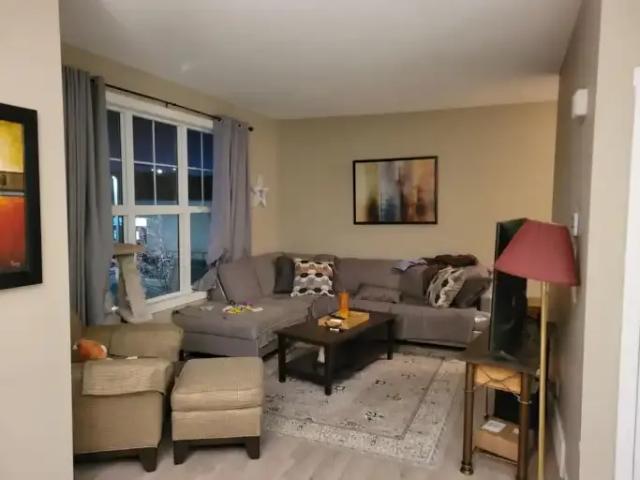 Townhouse for rent in Nolan Hill, Calgary