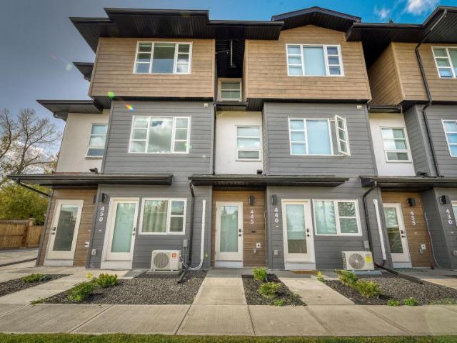 Townhouse for rent in Northwest, Alberta