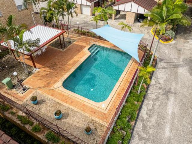 Townhouse for sale in Toombul, Queensland
