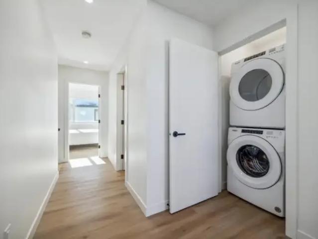 Townhouse for rent in Chestermere, Alberta