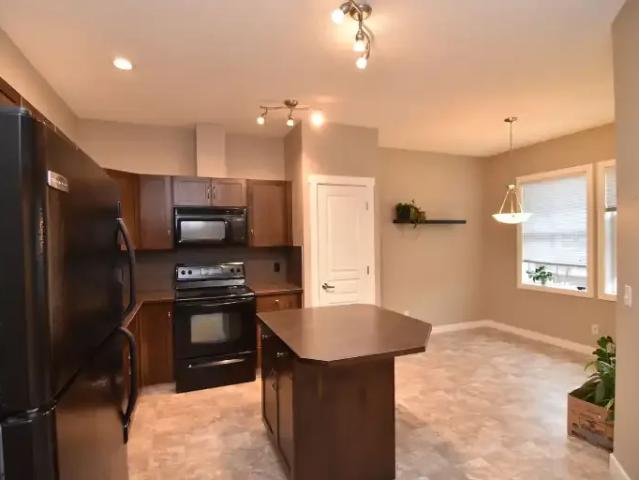 Townhouse for rent in Alberta