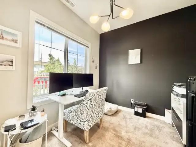 Townhouse for rent in Alberta