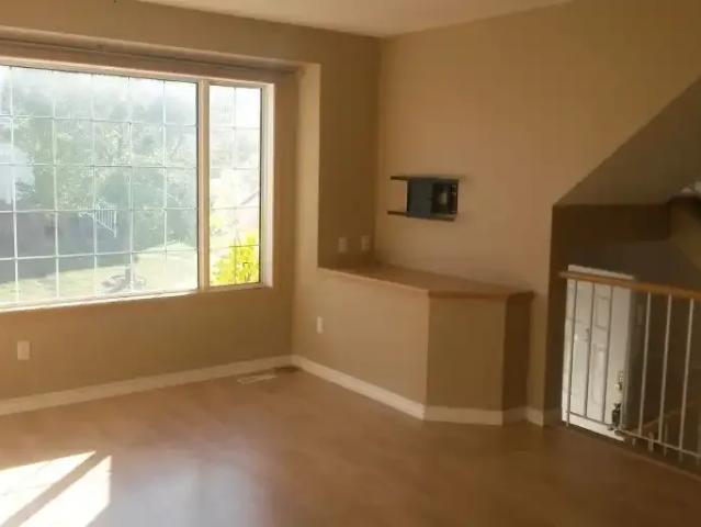 Townhouse for rent in Wedgewood, Alberta