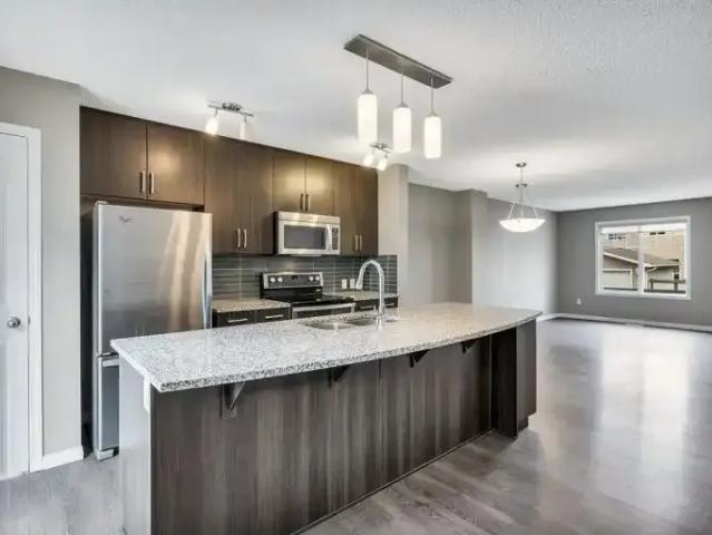 Townhouse for rent in Wedgewood, Alberta