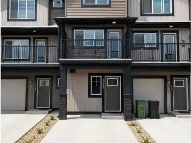 Townhouse for rent in Wedgewood, Alberta