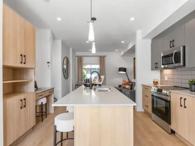 Townhouse for rent in Wedgewood, Alberta