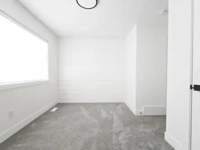 Townhouse for rent in Wedgewood, Alberta