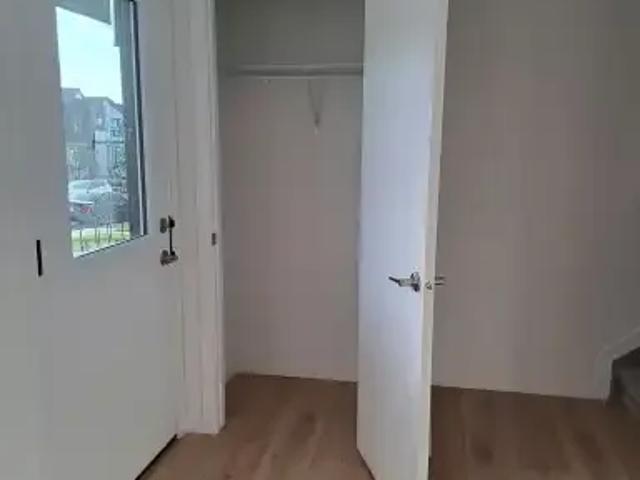 Townhouse for rent in Wedgewood, Alberta