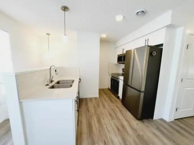 Townhouse for rent in Wedgewood, Alberta