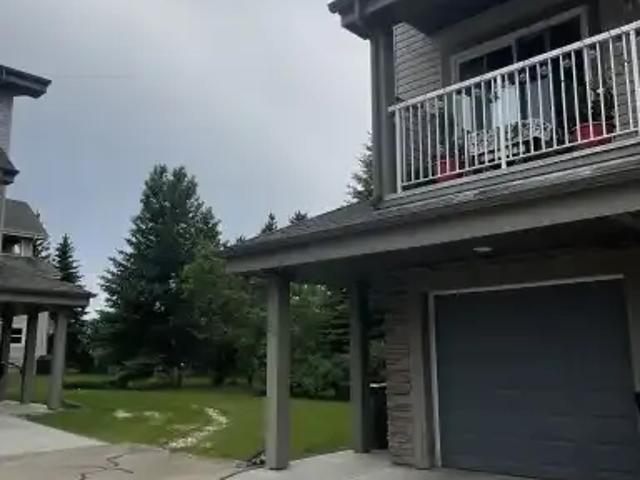 Townhouse for rent in Wedgewood, Alberta