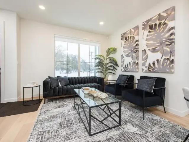 Townhouse for rent in Wedgewood, Alberta