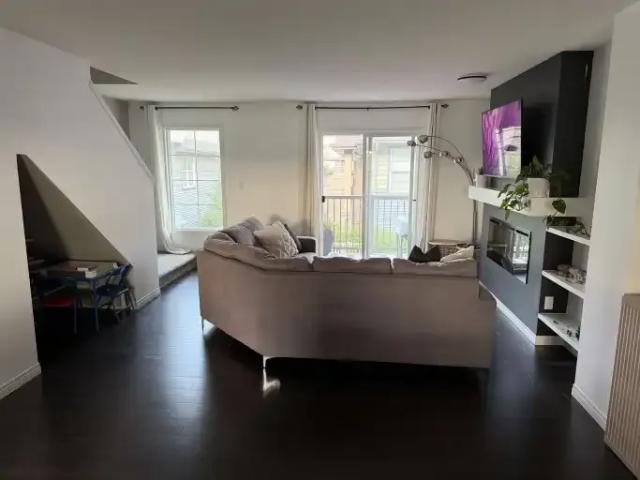 Townhouse for rent in Wedgewood, Alberta