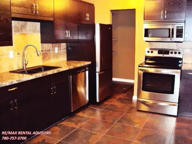 Townhouse for rent in Wedgewood, Alberta