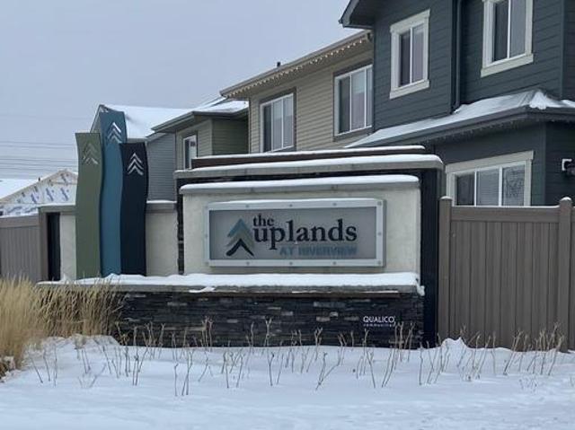 Townhouse for rent in Wedgewood, Alberta