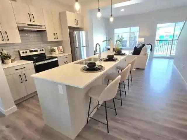 Townhouse for rent in Wedgewood, Alberta