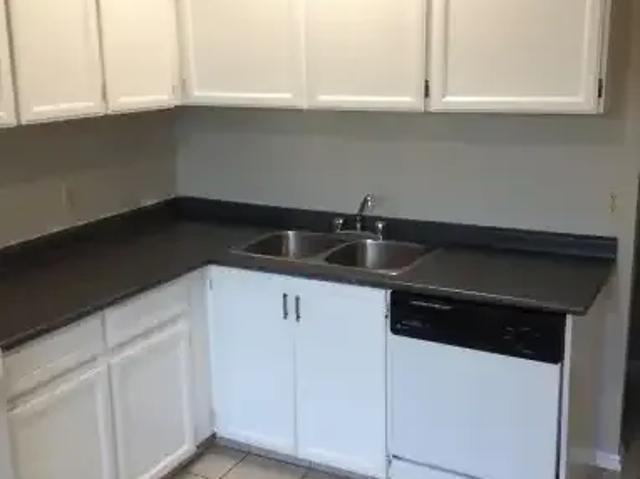 Townhouse for rent in Wedgewood, Alberta