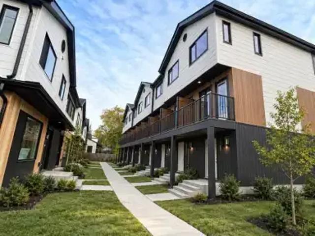 Townhouse for rent in Glenora, Edmonton