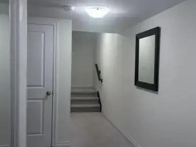 Townhouse for rent in Galt, Cambridge
